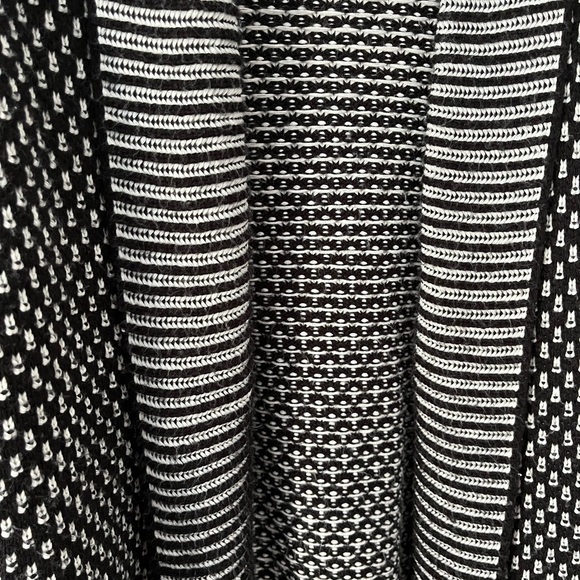 black and white cardigan no brand - Picture 3 of 4